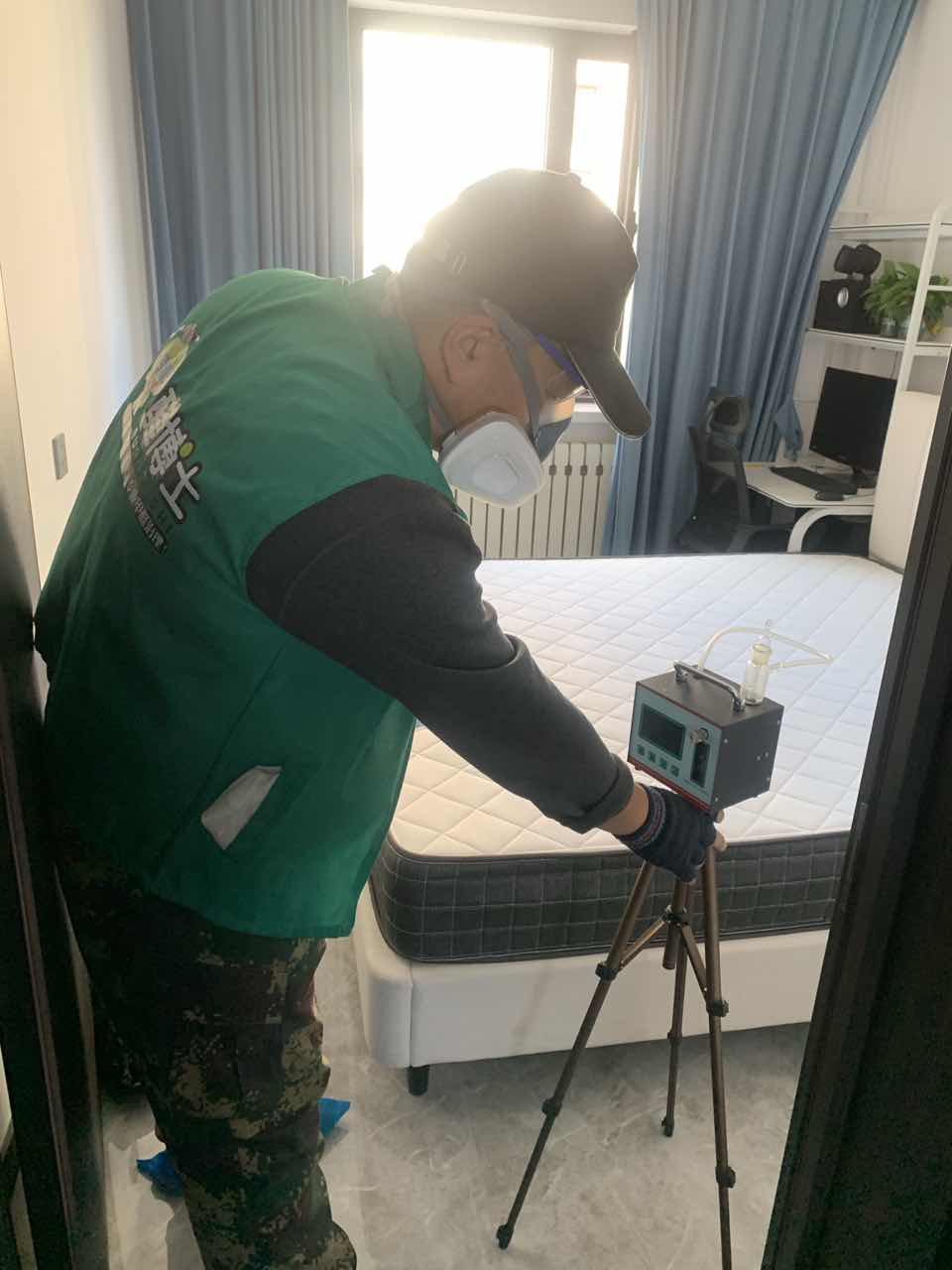 掇刀醛博士百和国际小区测甲醛 甲醛检测现场